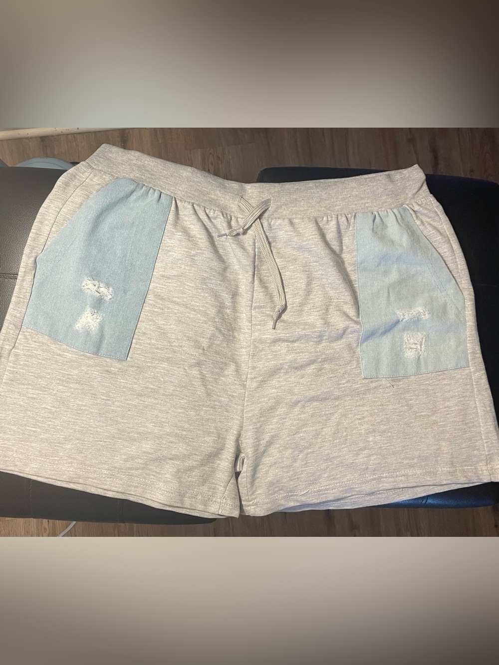 Casual Light Gray Knit Drawstring Shorts with Light Blue Pockets NEW w/o TAG